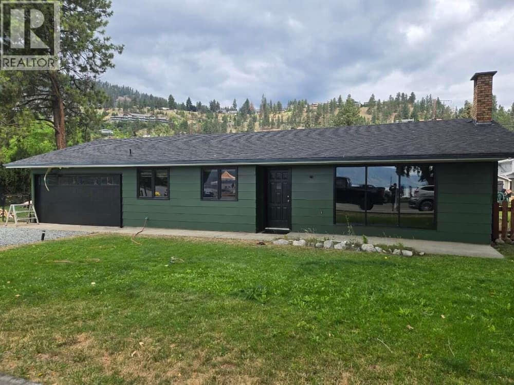 4194 Beach Avenue, Peachland
