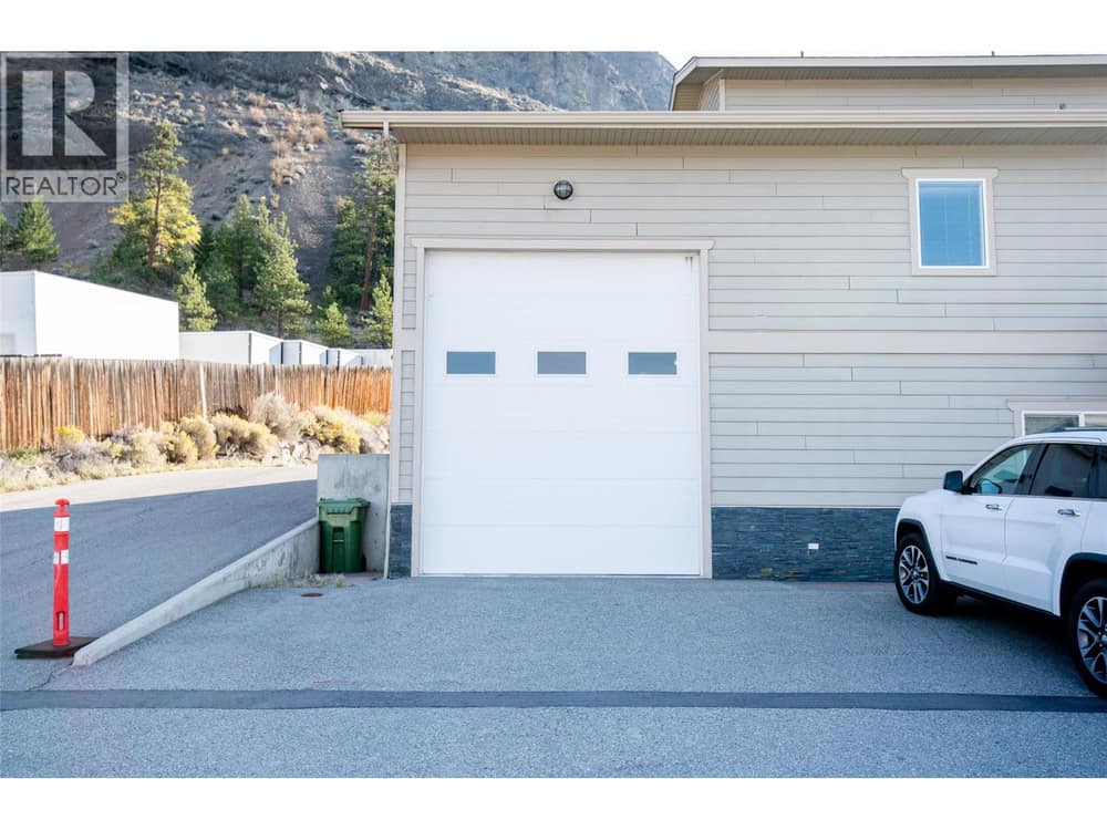 9206 Shale Avenue Unit# 101, Summerland