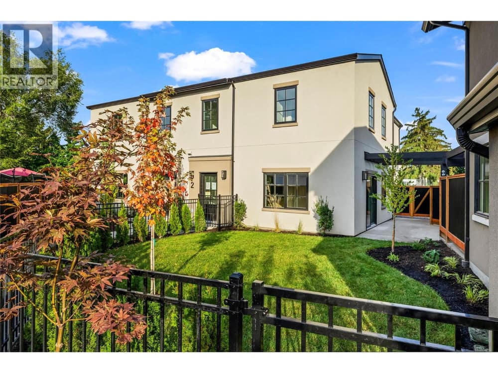Welcome to #2-2957 Conlin Court!