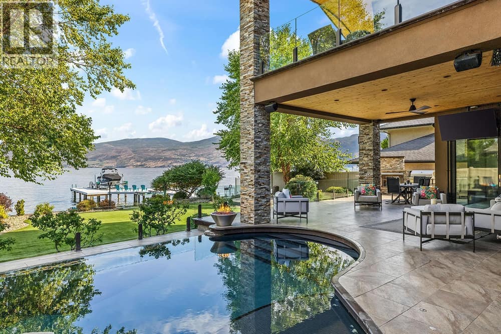 Outdoor Oasis