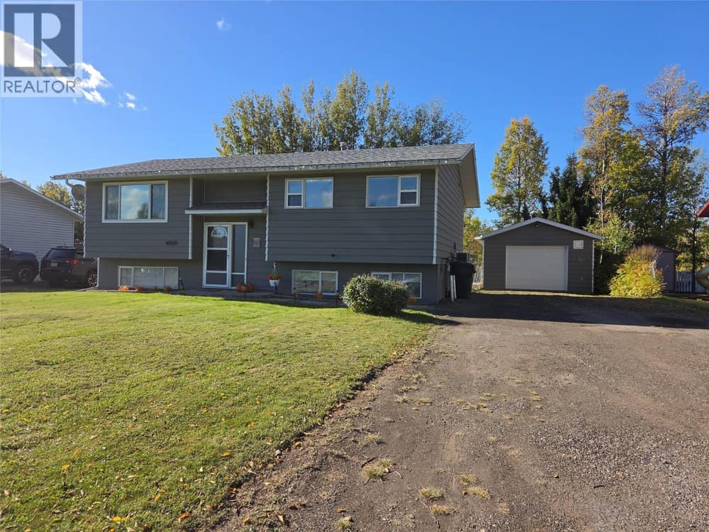 4909 45 Street NE, Chetwynd