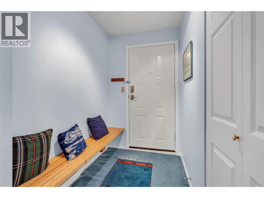 330 Strayhorse Road Unit# 318, Apex Mountain