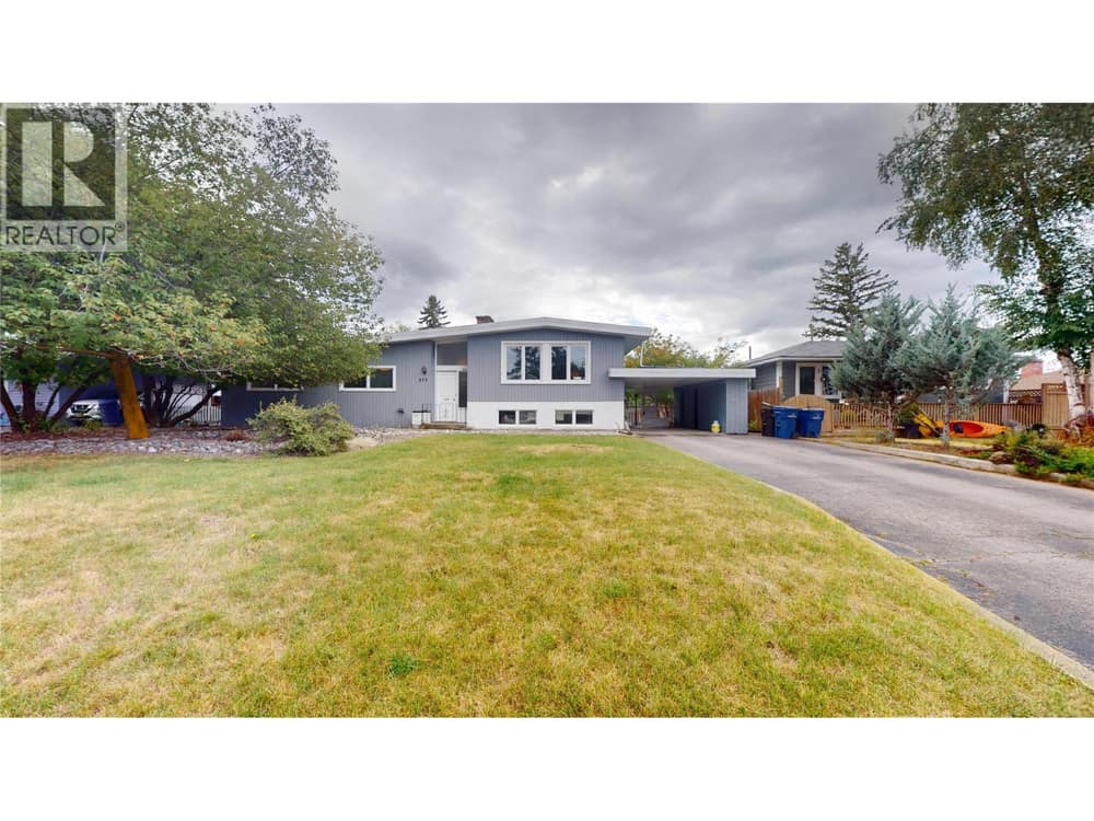 913 9th Street S, Cranbrook