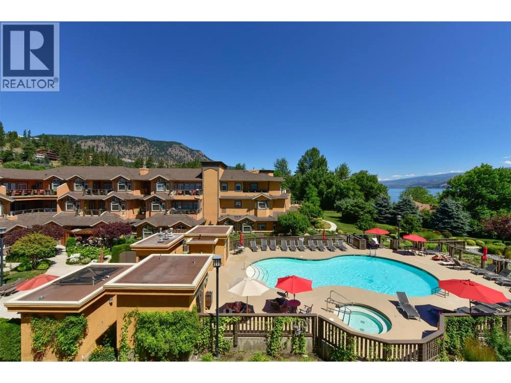 Fabulous Lakeshore Gardens in Peachland