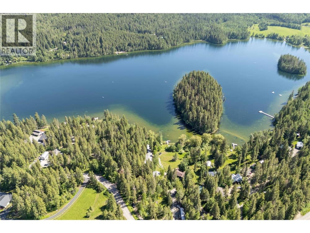 769 & 771 Gardom Lake Road, Enderby