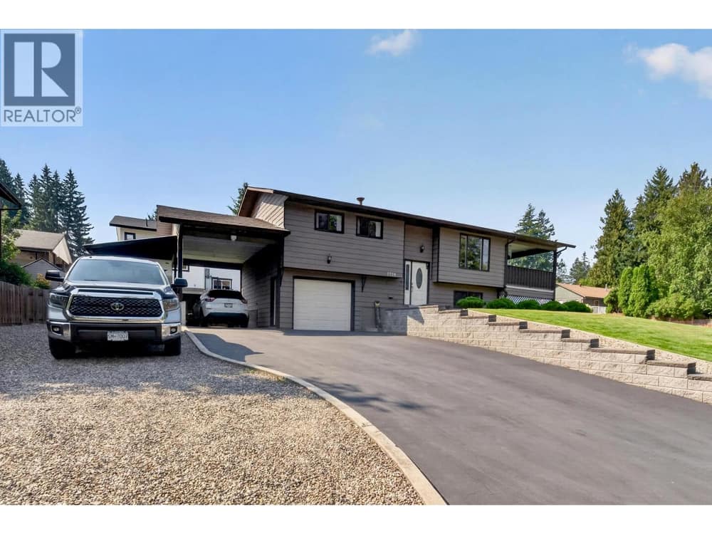 2730 5 Avenue NE, Salmon Arm