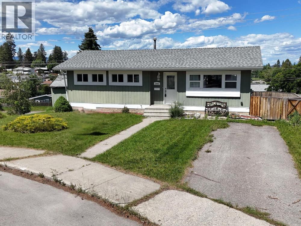 1005 16 Avenue S, Cranbrook