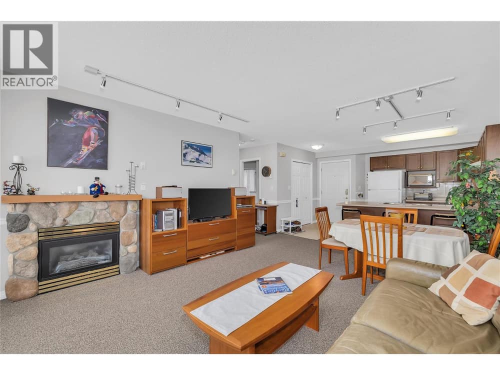 215 Kettleview Road Unit# 402, Big White