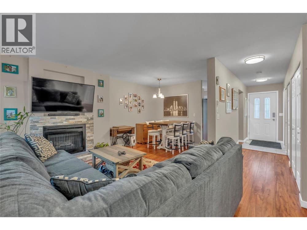 8710 Prairie Valley Road Unit# 4, Summerland