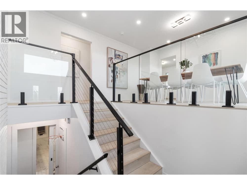 2618 Thacker Drive, West Kelowna