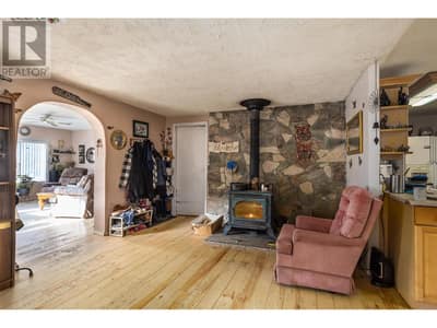 85 Ernest Avenue, Beaverdell