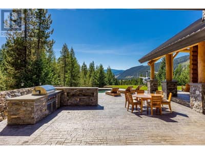 585 Beaver Creek Road, Beaverdell