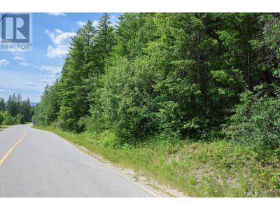 937 Clearwater Village Road, Clearwater