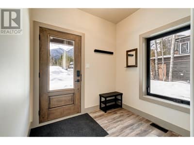 5545 Currie Bowl Way, Fernie
