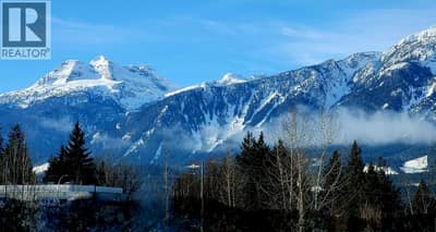 1640 Bend Frontage Road, Revelstoke