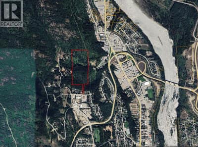 1365 Forest Road, Castlegar