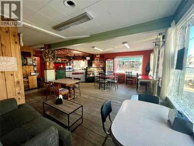 420 Broadway Street, Nakusp