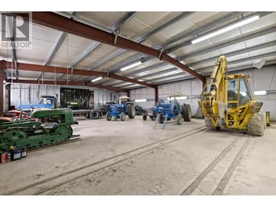 6210 50 Street NE, Salmon Arm