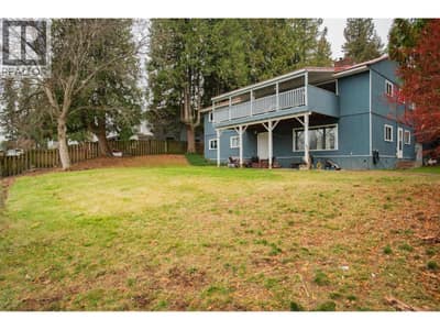 701 10th Avenue, Castlegar