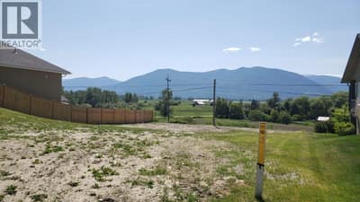 909 Selkirk Drive, Creston