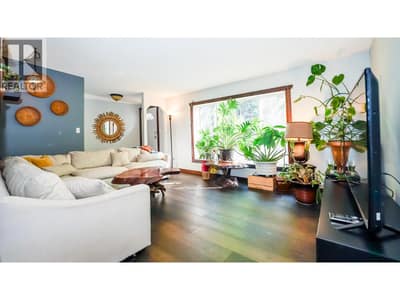 1740 Illecillewaet Road, Revelstoke