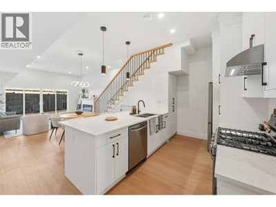 194 Maple Place Unit# 4, Oliver