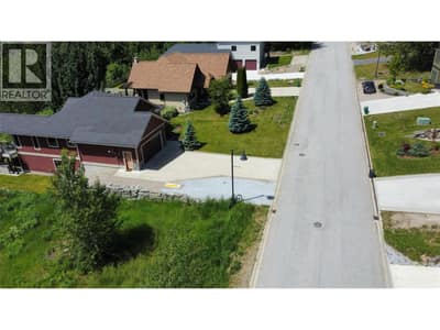 917 Redstone Drive, Rossland