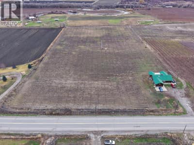 4253 Highway 97 Highway, Oliver