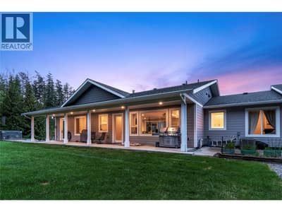 2030 Canoe Beach Drive NE, Salmon Arm