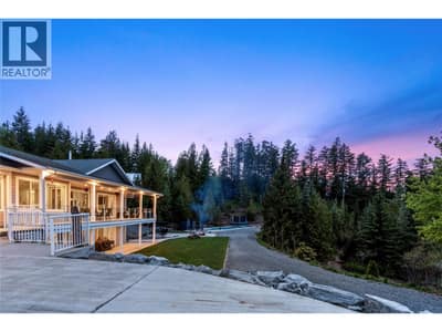 2030 Canoe Beach Drive NE, Salmon Arm
