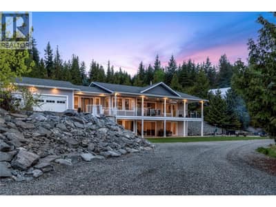 2030 Canoe Beach Drive NE, Salmon Arm