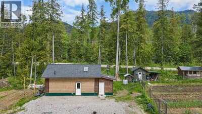 16317 BOWE Road, Crawford Bay