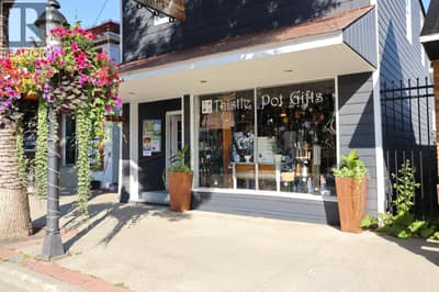 337 MARKET Avenue, Grand Forks