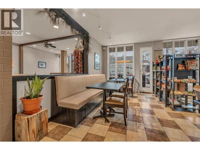 9917 Main Street, Summerland