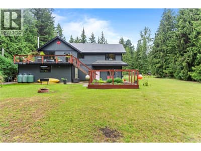 4037 Santa Road, Scotch Creek