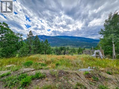 4772 Crescentwood Drive, Edgewater