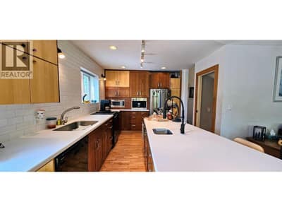 3560 ISLAND POND Road, Skookumchuck