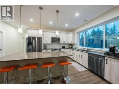 80 15 Avenue SE, Salmon Arm