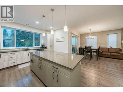 80 15 Avenue SE, Salmon Arm