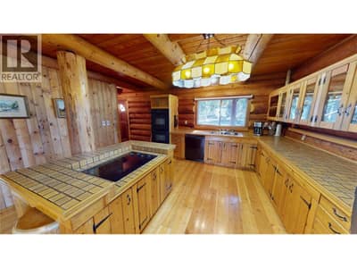 4892 Ogilvey Avenue, Fairmont Hot Springs