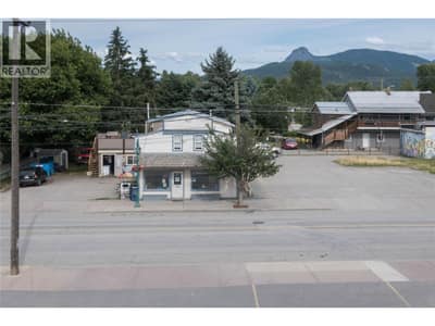 2037 Shuswap Avenue, Lumby