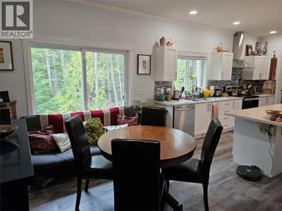 2291 15th Avenue, Nakusp