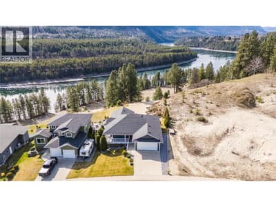 3835 5TH Avenue, Castlegar