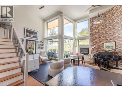 250 MARINA Way Unit# 208, Penticton