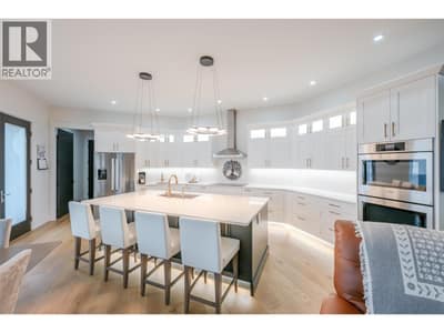 12102 Augusta Lane, Osoyoos