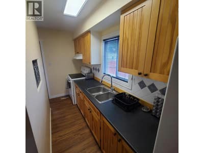 350 CAMPBELL Avenue, Kamloops
