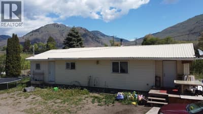 696 Lowe Drive, Cawston