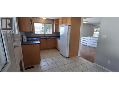338 Beach Drive, Chase