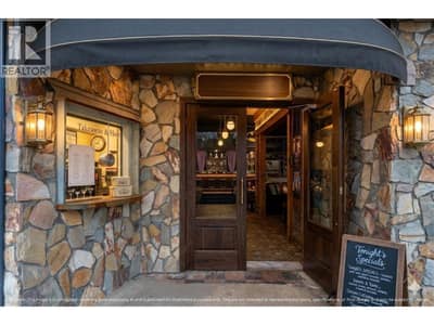 257 MARKET Avenue, Grand Forks