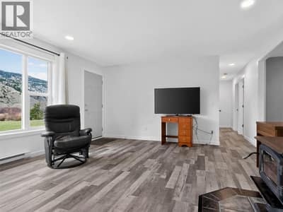 4032 Hills Frontage Road, Cache Creek